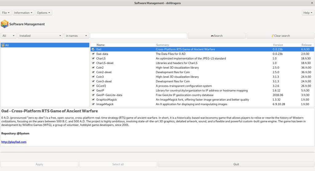 dnfdragora (version 1.1.1-2 on Fedora 30) listing all the packages installed on a system.